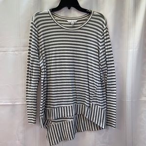 CAbi long sleeve asymmetrical cotton blouse